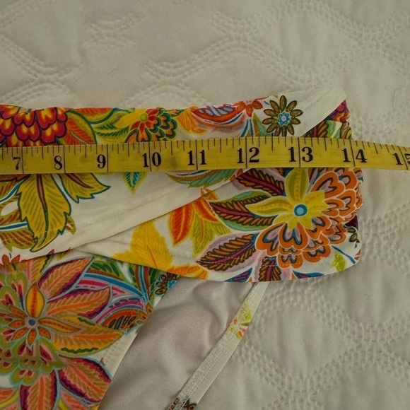 Bleu Rod Beattie 2 piece Swim Bikini Set Size 4 Floral - Picture 6 of 15